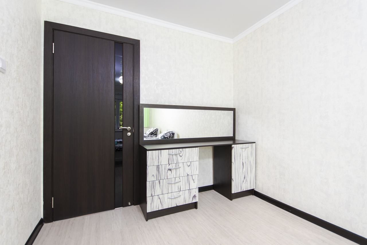 Апартаменты Cozy, clean apartment in Almaly district Алматы-15