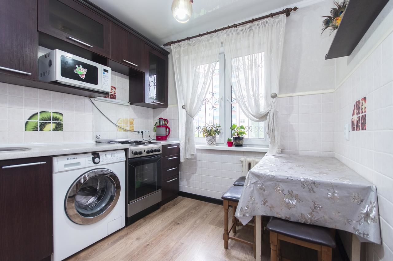 Апартаменты Cozy, clean apartment in Almaly district Алматы-17