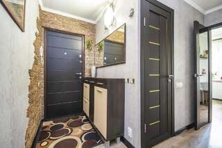 Апартаменты Cozy, clean apartment in Almaly district Алматы Апартаменты с 2 спальнями-16