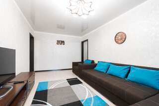 Апартаменты Cozy, clean apartment in Almaly district Алматы Апартаменты с 2 спальнями-48