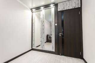 Апартаменты Cozy, clean apartment in Almaly district Алматы Апартаменты с 2 спальнями-8