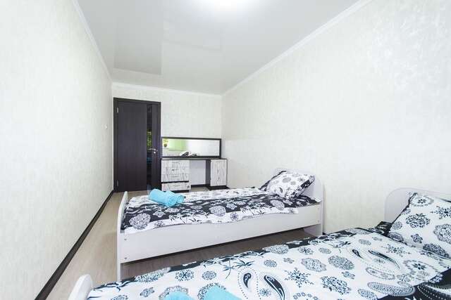 Апартаменты Cozy, clean apartment in Almaly district Алматы-12