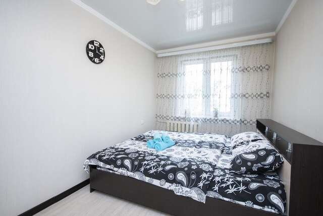 Апартаменты Cozy, clean apartment in Almaly district Алматы-8